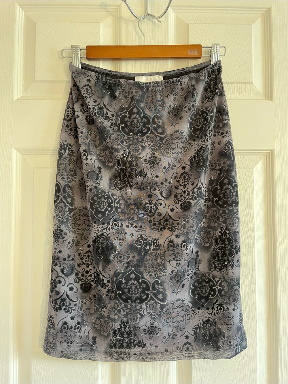 A. Byer Gray Black Paisley Print Midi Skirt M Vintage